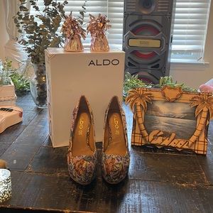 Timeless Brocade updated pump